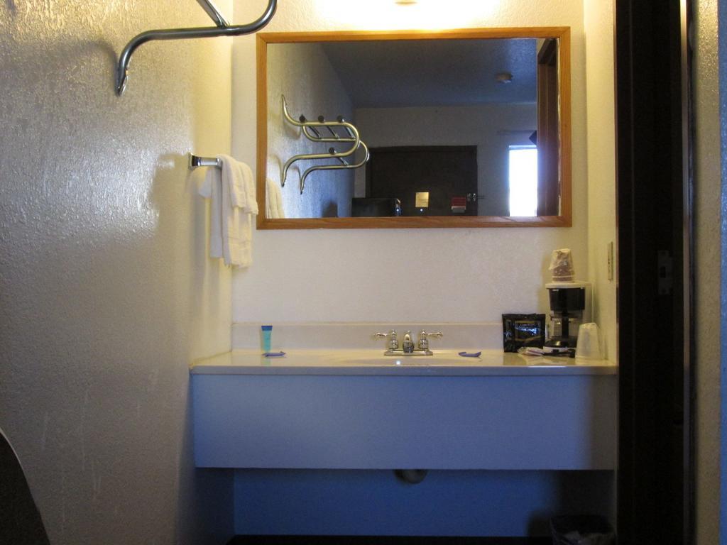 Motel 10 Лордсбург Номер фото